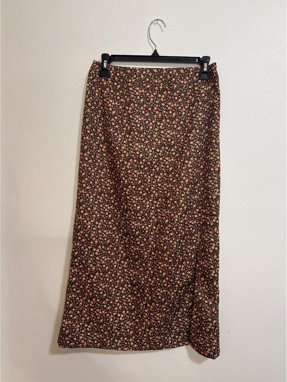 Shein floral skirt Small